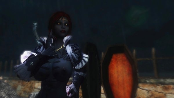 Даркнес нашла свободный гробик  :)