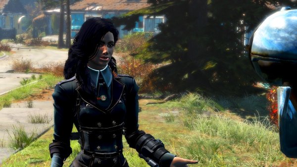 Кодсворт, ну могу же я хоть иногда быть одета!