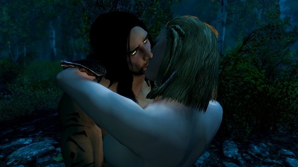 Эйран начинает общение с поцелуя! ;)