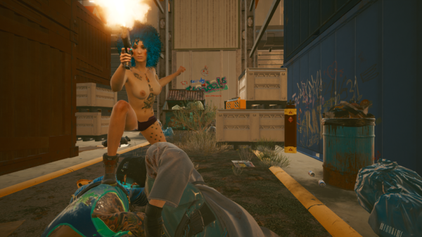 Вика:-"Трусики нашла, сейчас и остальные шмотки найду".