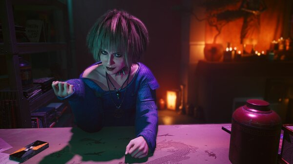 Мисти соблазняет гаданием на таро..