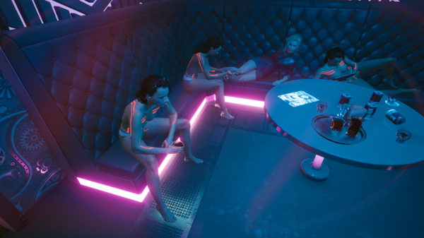 Ви ночью в баре «Лиззис» -2.