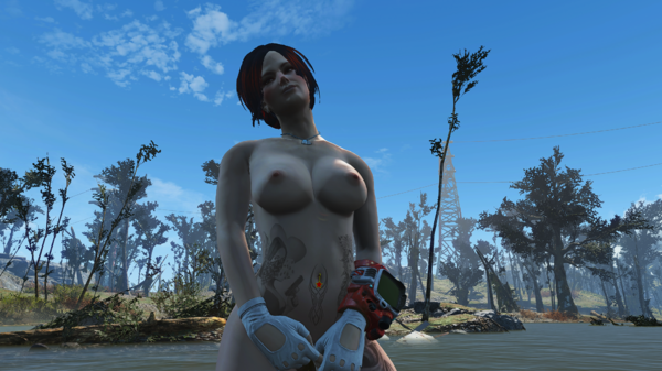 Алиса заигрывает с обновлённой Айви.