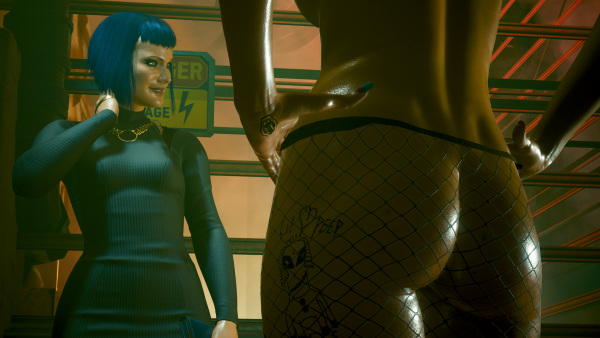 Обновлённая Эвелин заигрывает с Ви.