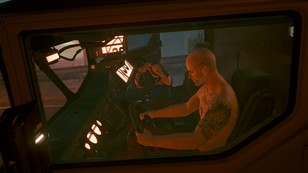 Джонни и Джуди на российском грузовике.