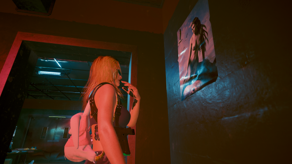 Ви с пышными формами. В раздевалке спорт-клуба.