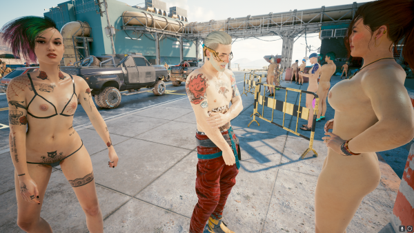 ЖАРА! Все разделись кроме Джуди и Ви.