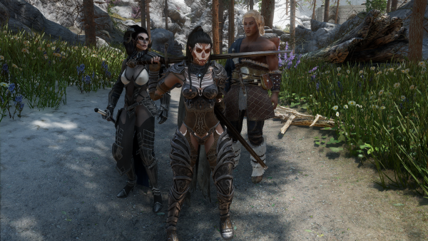 Новенькую взяли в банду прямо с Ютуба)