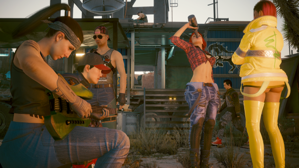 Девушки выпили у костра и им стало жарко -1.