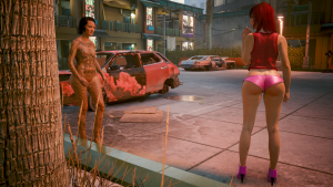 Ви и местная ню девушка  с татуировками.