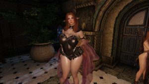 Ещё одна пышногрудая девица (Синий дворец)