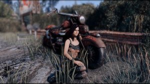 Со своим мотиком.